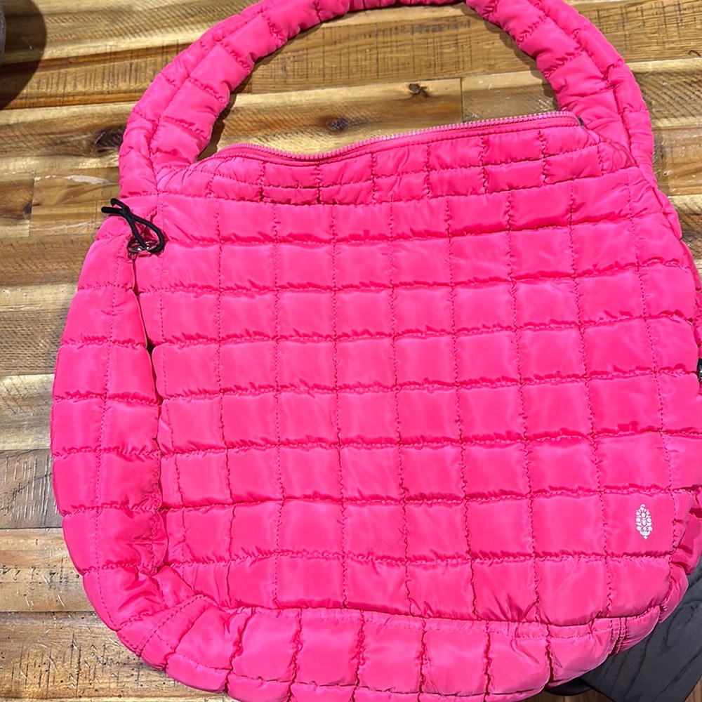 The infamous free people carry all tote!